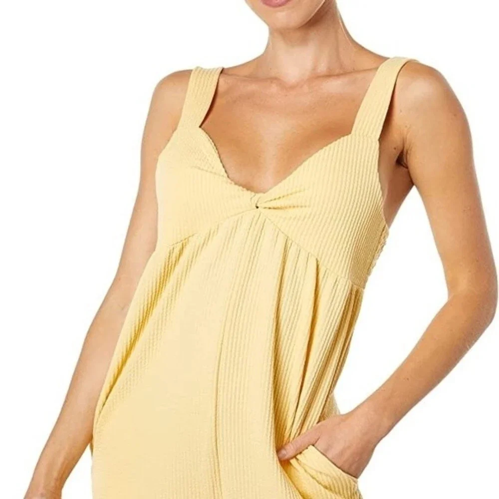 NWT ONEILL THEA KNIT ROMPER IN YELLOW . SIZE LARGE